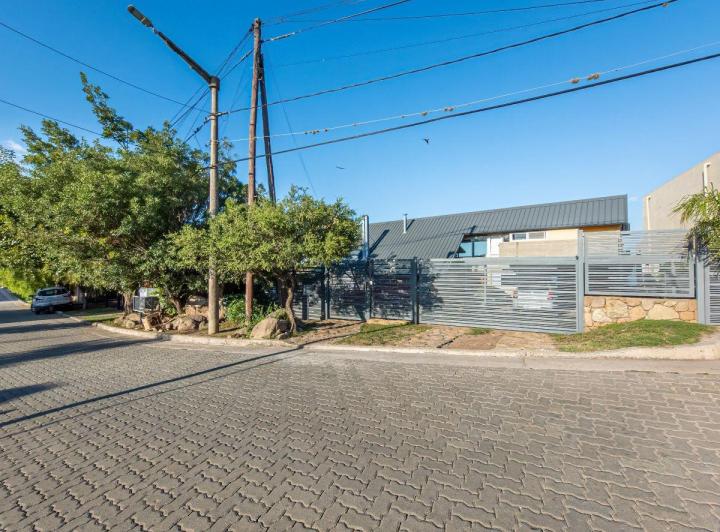 Casa · 269m² · 1 Ambiente · 2 Cocheras