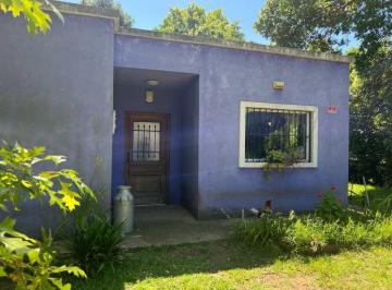 Casa · 142m² · 3 Ambientes · 1 Cochera · Casa 5 Amb. en Barrio El Cazador Terreno 1749 m²