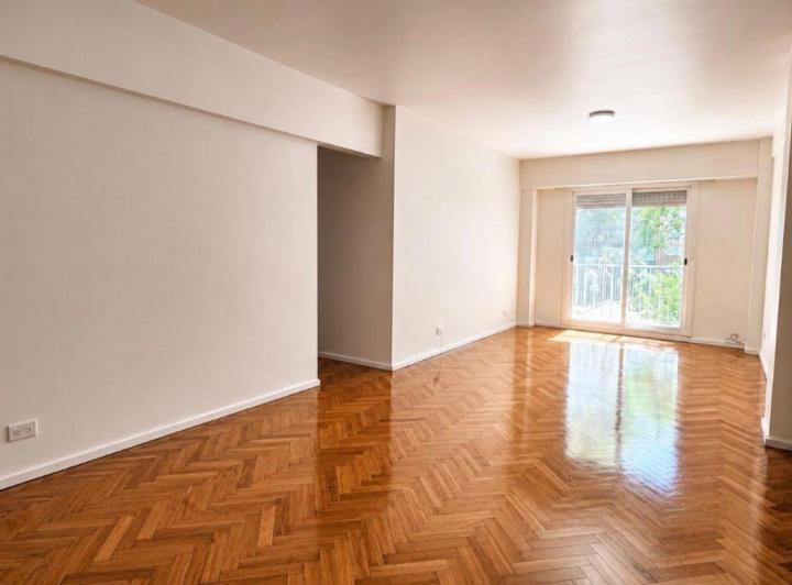 Departamento · 82m² · 5 Ambientes · 1 Cochera