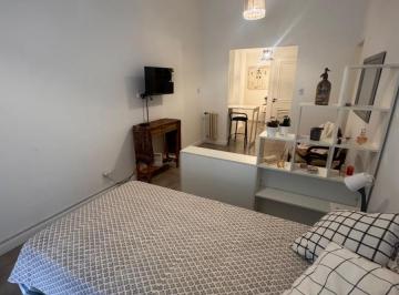 Departamento · 37m² · 1 Ambiente · Alquiler Temporario - Departamento Monoambiente Amoblado C/patio - Juncal 1600 - Recoleta