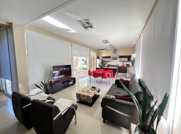 Casa · 178m² · 5 Ambientes · 2 Cocheras · Casa en Venta Barrio Cerrado Club La Candida - Apto Banco