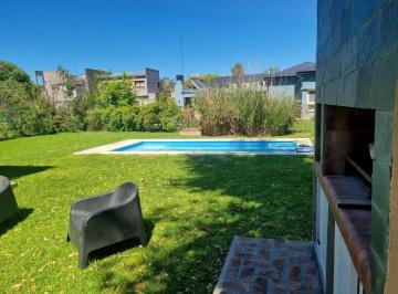 Casa · 178m² · 5 Ambientes · 2 Cocheras · Casa en Venta Barrio Cerrado Club La Candida - Apto Banco
