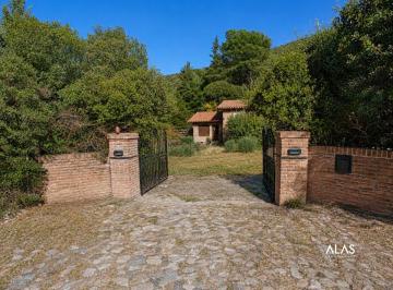 Casa de 6 ambientes, Cruz Chica · Casa de 226 m² con 3 Dorm. en Venta en Cruz Chica