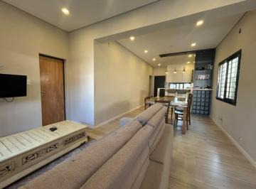 Casa · 270m² · 2 Dormitorios · 1 Cochera · Venta Casa Santa Fe - 2 Dorm. - Patio Verde - Guadalupe