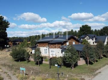 Hotel · 256m² · 1 Cochera · Casa Chalet en Venta en Aldea del Este, Bariloche, Patagonia