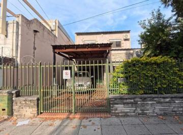 Casa · 207m² · 7 Ambientes · 1 Cochera · Venta Casa Centro de San Martin Apto Comercial