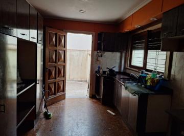 Casa de 3 ambientes, Quilmes · Casa en Esquina Muy Amplia y Luminosa