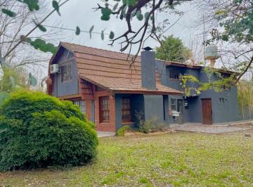 Casa de 5 ambientes, Presidente Perón · Hermosa Casa Reciclada a Nuevo con Piscina Sobre Lote con Bosque