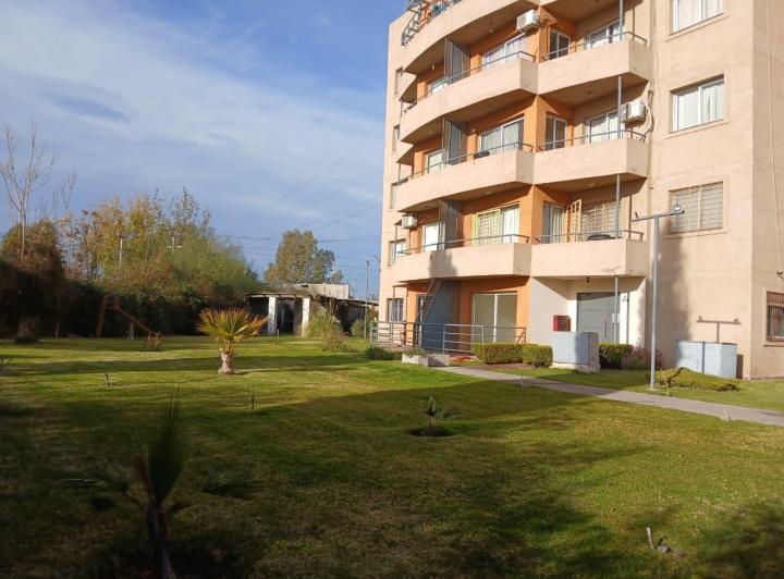 Departamento · 40m² · 2 Ambientes · 1 Cochera