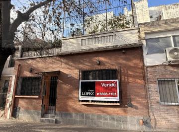 Casa · 111m² · 4 Ambientes · Casa en Venta en Villa Crespo, 4 Ambientes con Terraza