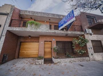 Terreno · 203m² · 6 Ambientes · 1 Cochera · Casa en Villa Devoto 6 Ambientes 3 Baños Garage Quincho Jardín 8,66x24