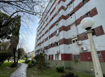 Departamento · 70m² · 4 Ambientes · Departamento en Venta - 3 Dorm. 1 Baño - 70 m - Parque Avellaneda