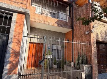 Casa · 220m² · 4 Ambientes · 2 Cocheras · Venta Casa 4 Amb Ramos Mejia