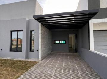 Casa · 105m² · 2 Dormitorios · 1 Cochera · Duplex en Venta San Ignacio