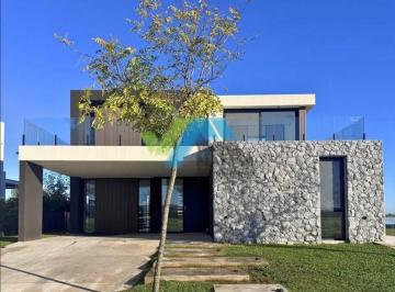 Casa · 330m² · 5 Ambientes · 2 Cocheras · Casa en Alquiler en Costas, Puertos, Escobar