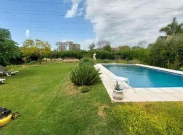 Casa · 316m² · 5 Ambientes · 2 Cocheras · Venta Casa 3 Dorm, Pileta, Country Jockey Club, Cba
