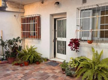Casa · 75m² · 3 Ambientes · Casa 2 Dorm. con Patio