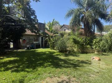 Casa · 70m² · 3 Ambientes · 2 Cocheras · Casa Tipo Chalet con Pileta en Venta en Don Torcuato