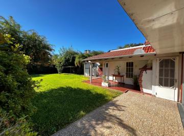 Casa · 199m² · 4 Ambientes · 1 Cochera · Casa 4 Ambientes en Venta en Olivos