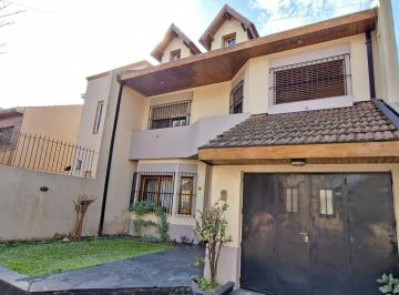 Casa · 264m² · 5 Ambientes · 1 Cochera · Casa en Florida