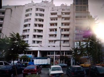YBR-YBR-213_2 · 1 Dorm. Frente Plaza Colón - Hermoso!