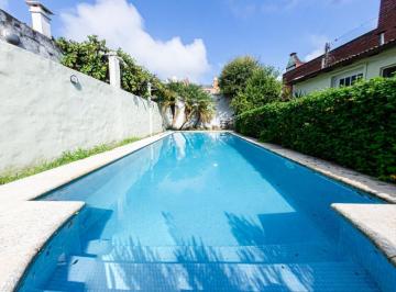 Casa · 363m² · 7 Ambientes · 2 Cocheras · Casa en Venta Saavedra Jardín - Pileta - Parrilla