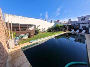 Casa · 150m² · 4 Ambientes · 2 Cocheras · Oferta!, 4 Amb, Garaje 2 Autos, Parque, Quincho y Pileta
