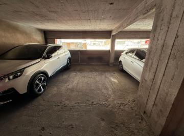 Garage , Rosario · Cochera con Acceso por Rampa Hormigón en Microcentro