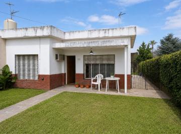 Casa · 70m² · 3 Ambientes · Casa 3 Ambientes Venta Merlo con Jardin