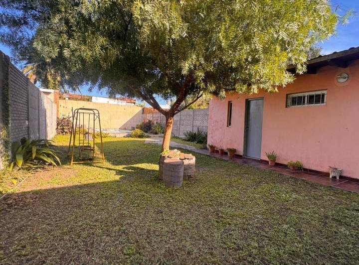 Casa · 194m² · 4 Ambientes · 2 Cocheras