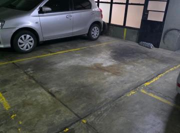 Garage · 13m² · Venta de Excelente y Cómoda Cochera Cubierta | a m Av Cabildo | Belgrano
