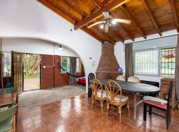Quinta vacacional · 180m² · 3 Dormitorios · Venta Quinta en del Viso - Permuta