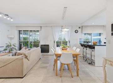 Departamento · 103m² · 4 Ambientes · 2 Cocheras · Venta Depto 4 Ambientes de Categoría con Patio Privado y Balcón Aterrazado en Villa Sarmiento
