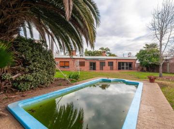 Casa · 200m² · 4 Ambientes · 4 Cocheras · Venta Casa de 4 Amb - Vivienda, Desarrollo Inmobiliario o Negocio en Padua