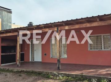 Casa · 77m² · 2 Ambientes · Venta Casa Barrio Llequén - Villa El Chocón