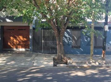 Casa · 188m² · 5 Ambientes · 2 Cocheras · Venta Casa Barrio Santa Ana. Guaymallén. Mendoza.