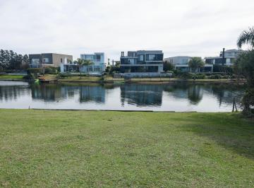 Terreno , Tigre · Lote Al Agua de 996 m² en El Golf – Orientación Noroeste