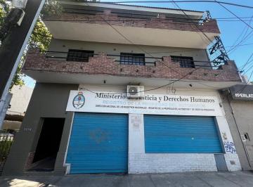 Local comercial · 241m² · 1 Cochera · Venta Local 240 m² Moron