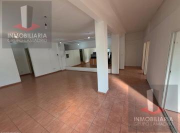 Local comercial · 200m² · 6 Ambientes · Local en San Cristobal