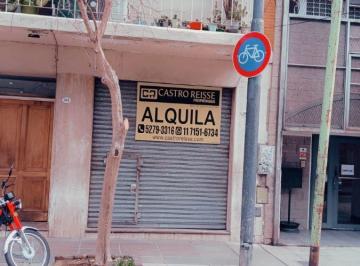 Local comercial de 1 ambiente, Flores · Local a La Calle Muy Bien Ubicado.