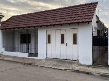 Casa · 203m² · 7 Ambientes · 1 Cochera · Casa en Venta - Merlo Libertad