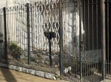 Casa de 4 ambientes, Morón · Casa Cerca de Estacion Castelar, Oportunidad!