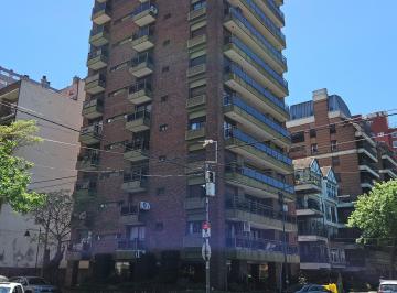 Departamento de 5 ambientes, San Isidro · Dueño Alquila Piso de Categoría San Isidro Centro