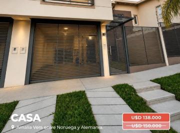 Casa · 130m² · 3 Ambientes · 1 Cochera · Duplex en Venta de 3 Dorm. en Posadas