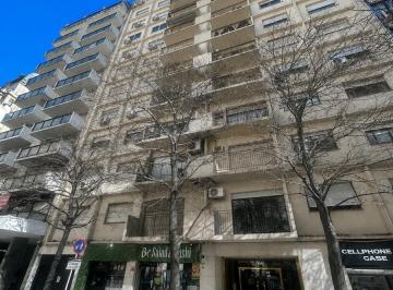 Departamento · 109m² · 5 Ambientes · Apto Profesional - Uruguay Al 700 en Parque Las Heras - Alquiler