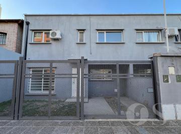 PH · 62m² · 3 Ambientes · 1 Cochera · En Alquiler Dúplex 2 Dorm. en Barrio Alaniz - Cipolletti Centro