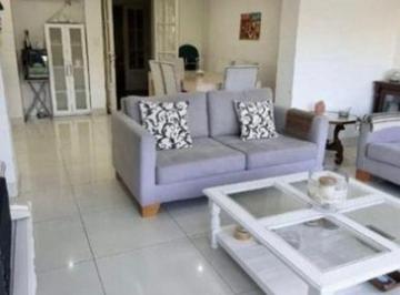 imagen1 · Casa de Caterogia de 5 Ambientes a La Venta en Haedo