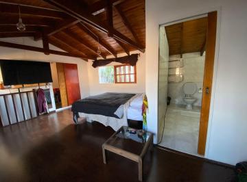Casa · 94m² · 4 Ambientes · 2 Cocheras · Casa 5 Ambientes con Pileta