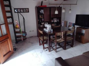 PH · 72m² · 4 Ambientes · PH en San Cristobal