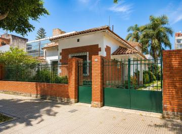 Casa · 250m² · 7 Ambientes · Venta Casa 6 Ambientes 250 m Cub Av Olazabal 3700 Belrano R